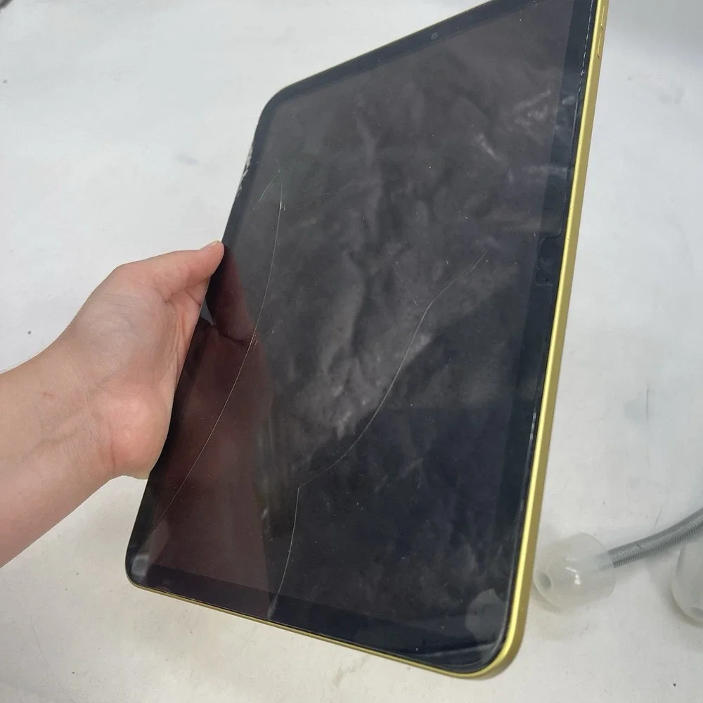 Apple iPad 10th Gen A2696 64GB Wi-Fi Only Yellow For Parts Minor Cracked Screen